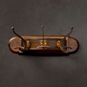 ENGLISH TAVERN WALL COAT RACK